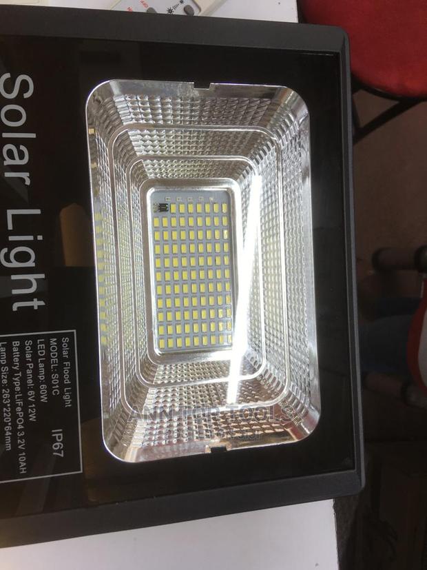 60w Solar Floodlight - thumbnail 3
