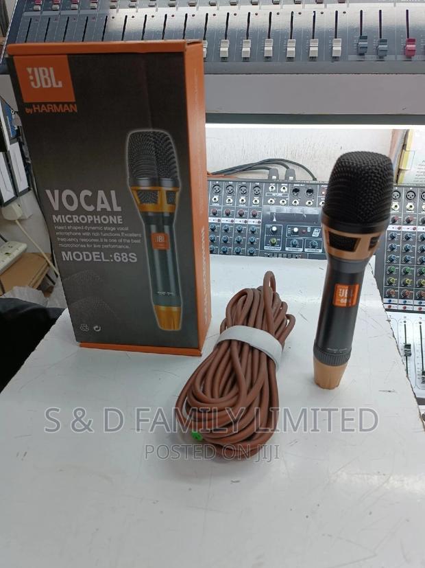 Quality JBL Wire Microphone