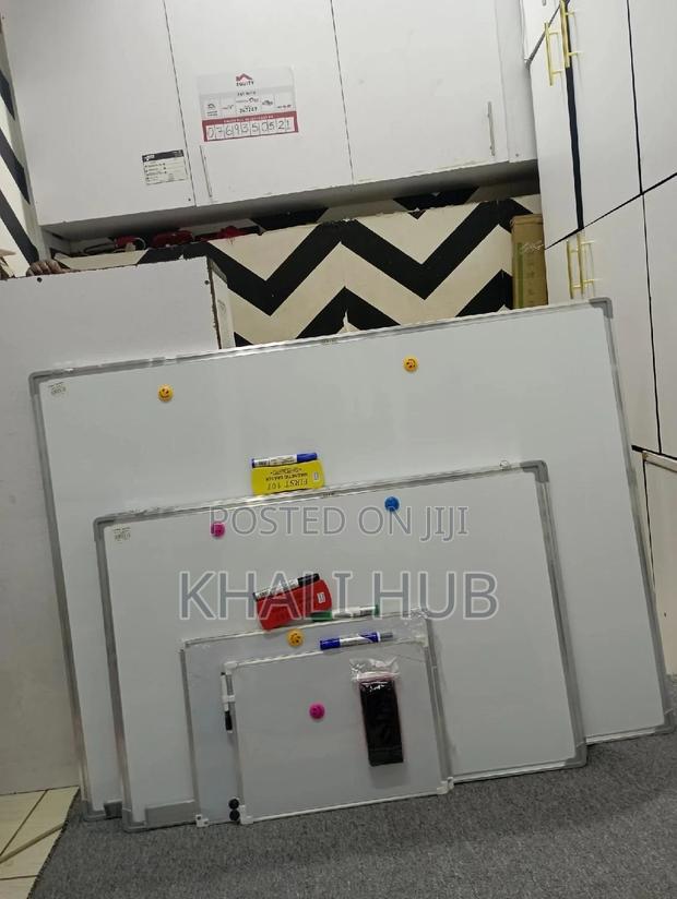 White Board√ White Board White Board'