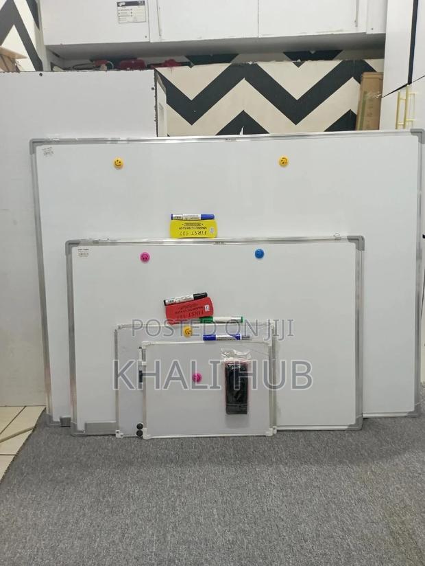 Whiteboard^ Whiteboard><Whitrboard. - main view