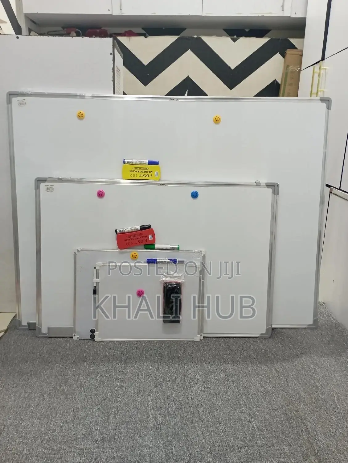 White Board°° White Board°° White Board.
