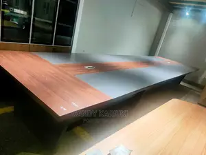 Spacious 6 M Conference Room Table