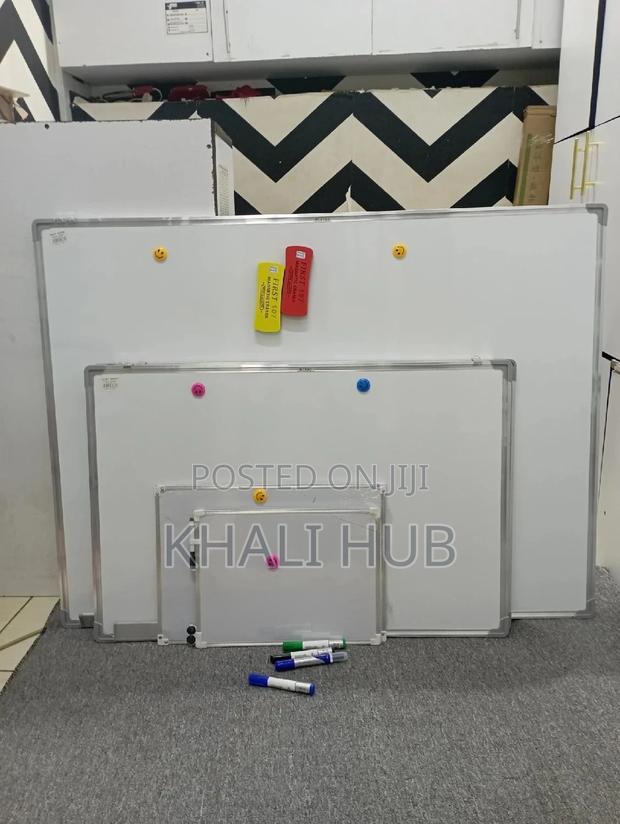 {White Board} - main view