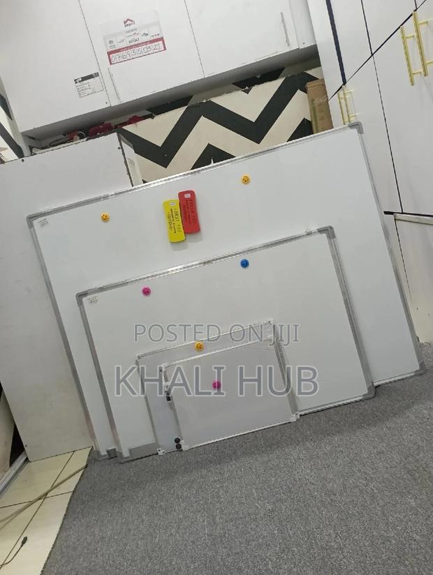 [White Board ~White Board ~White Board]