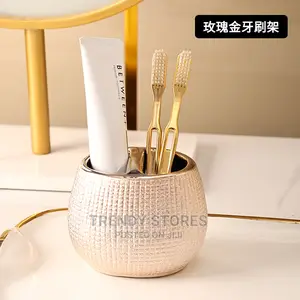 4pcs Rose Gold Ceramic Toiletry Set