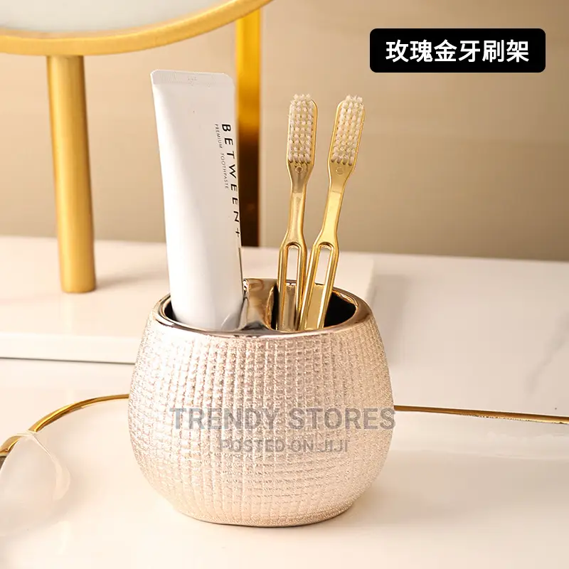 4pcs Rose Gold Ceramic Toiletry Set