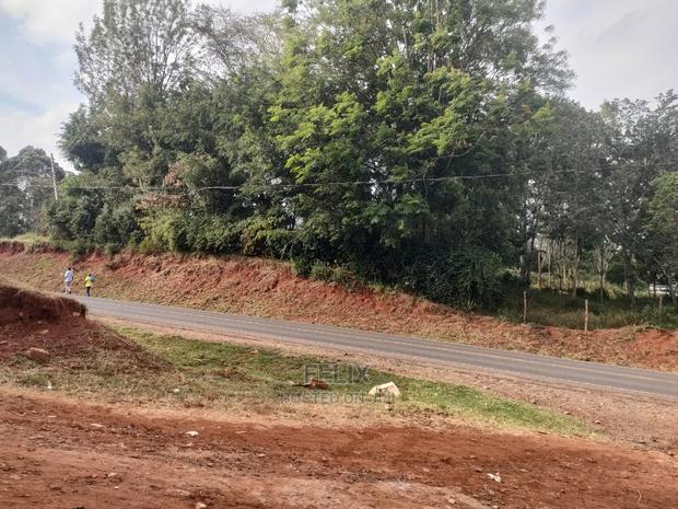 1 Acre Nyeri/ Skuta Touching Tarmac - thumbnail 7