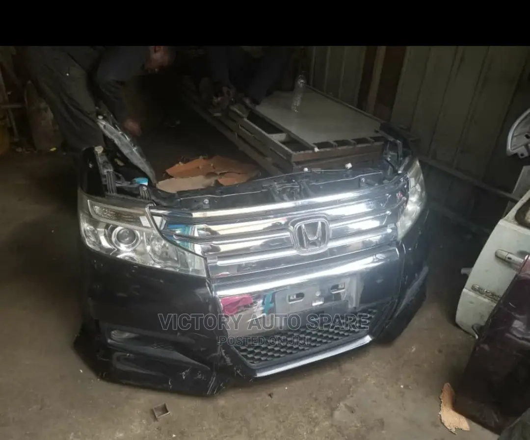Honda Stepwagon Nosecut 2010/2011/2012