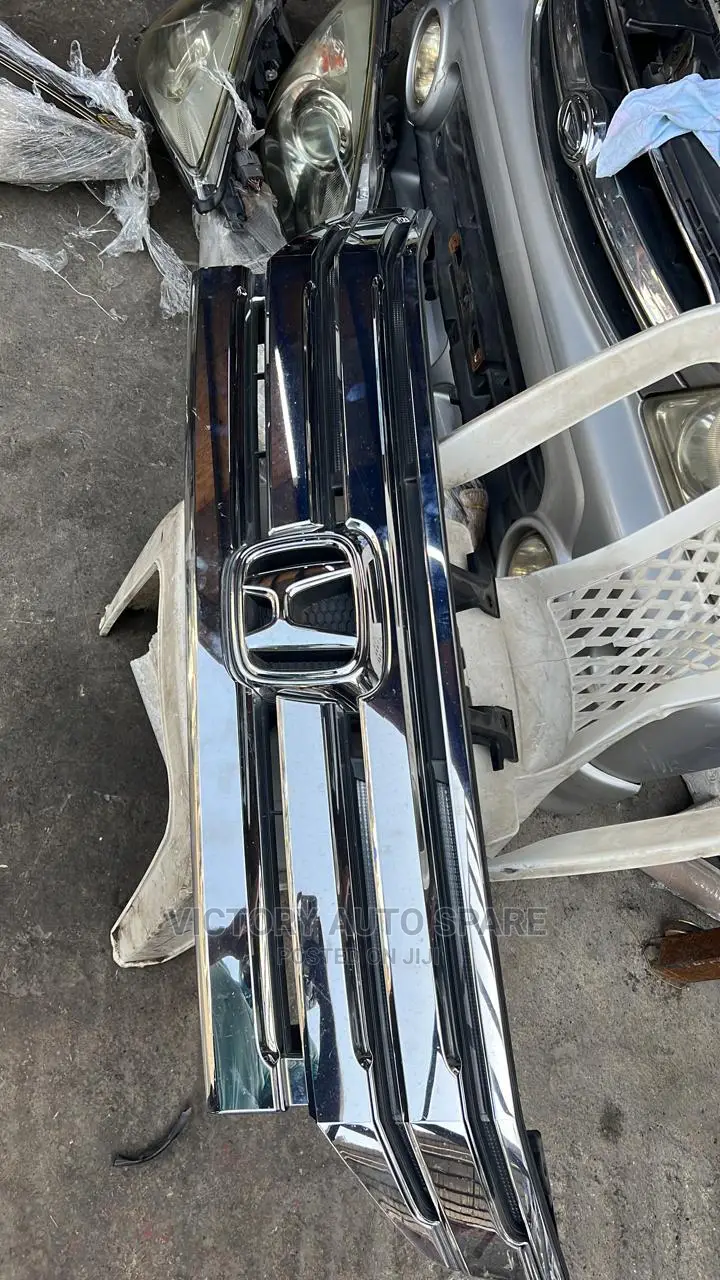 Honda Stepwagon Grill 2014/2015