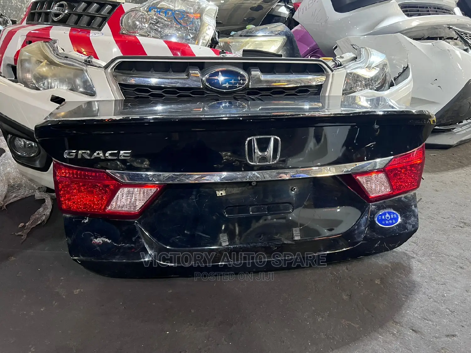 Honda Grace Boot/Tailgate