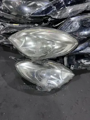 Latio 2012/2013 Headlight