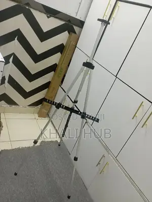 Tripod Stand for Snapper Frames.