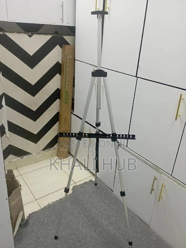 *Tripod Stand, Tripod Stand for Snapper Frames. - main view