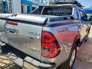 Toyota Hilux 2017 Gray