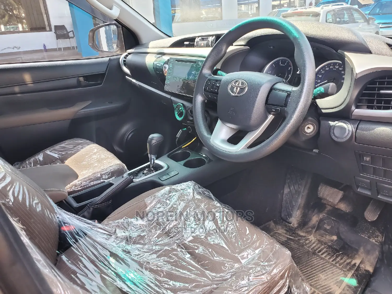Toyota Hilux 2017 Gray