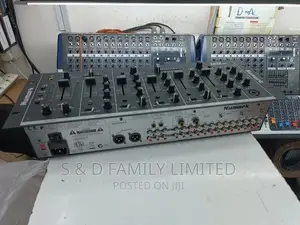 Numark CM200 Dj Mixer
