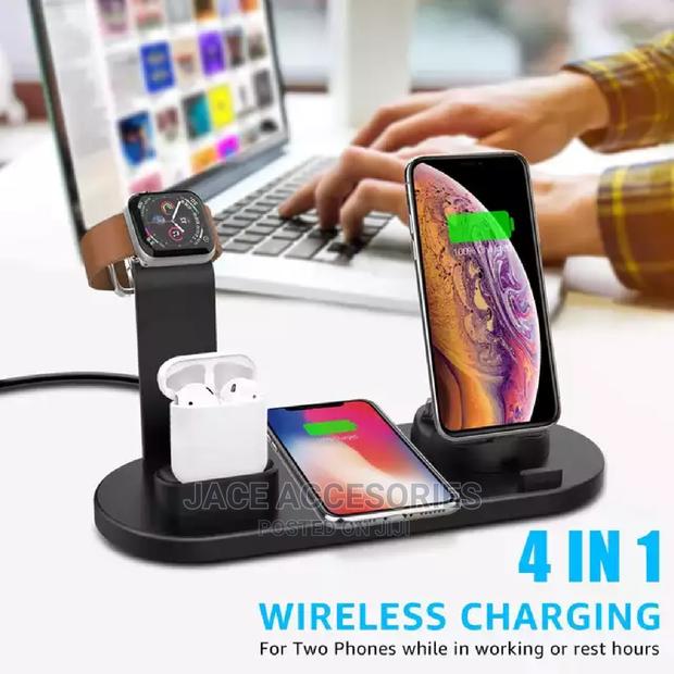 4 in 1 Wireless Charging Dock - thumbnail 3