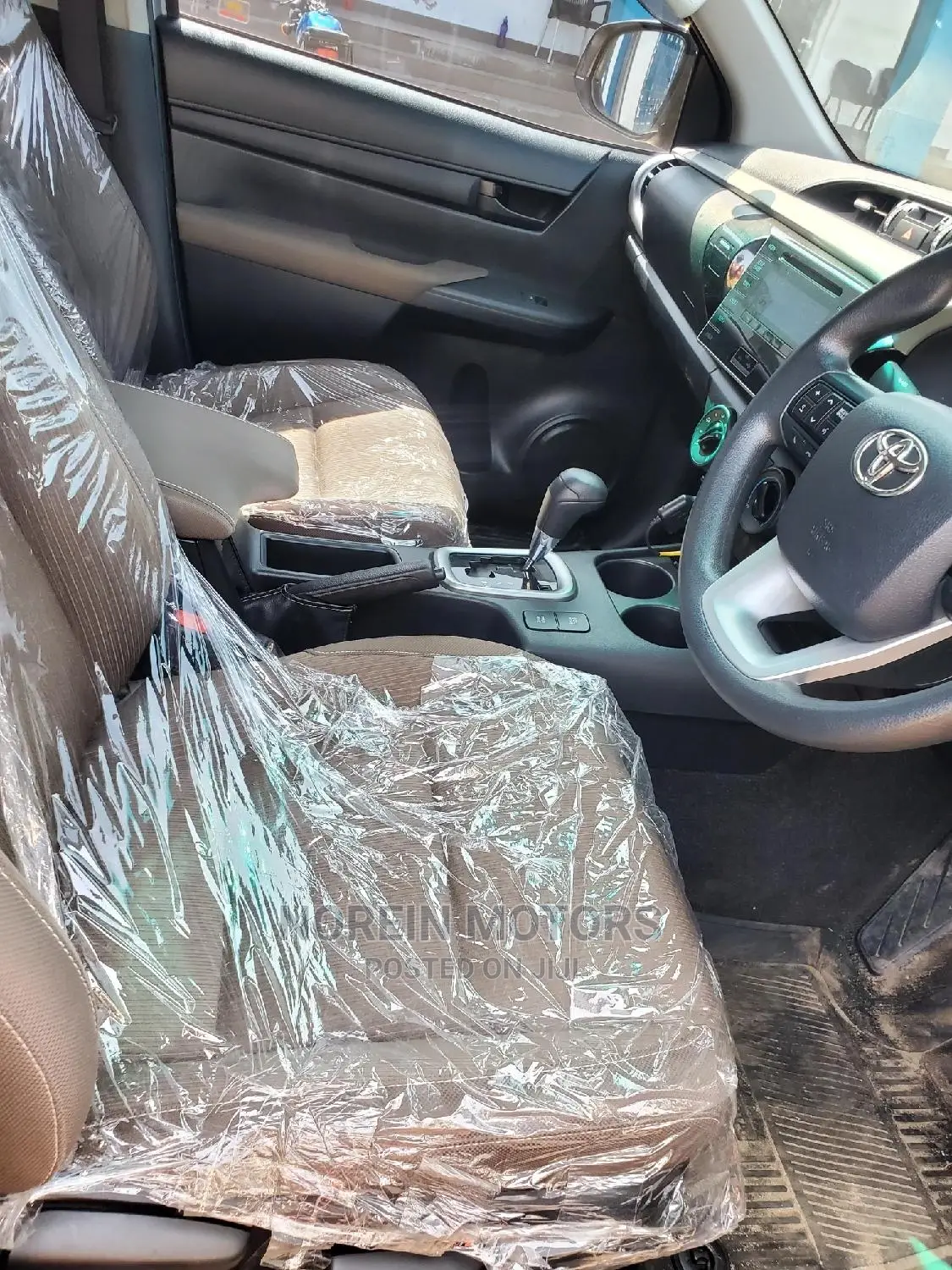 Toyota Hilux 2017 Gray