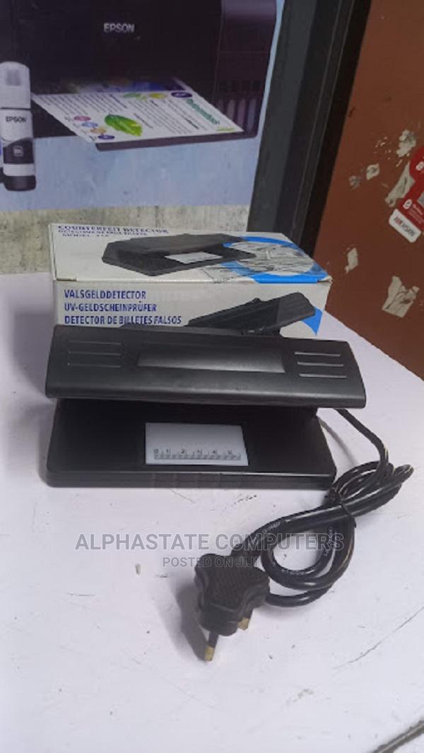 UV Blue Light Practical Counterfeit Bill Currency Fake Money - main view