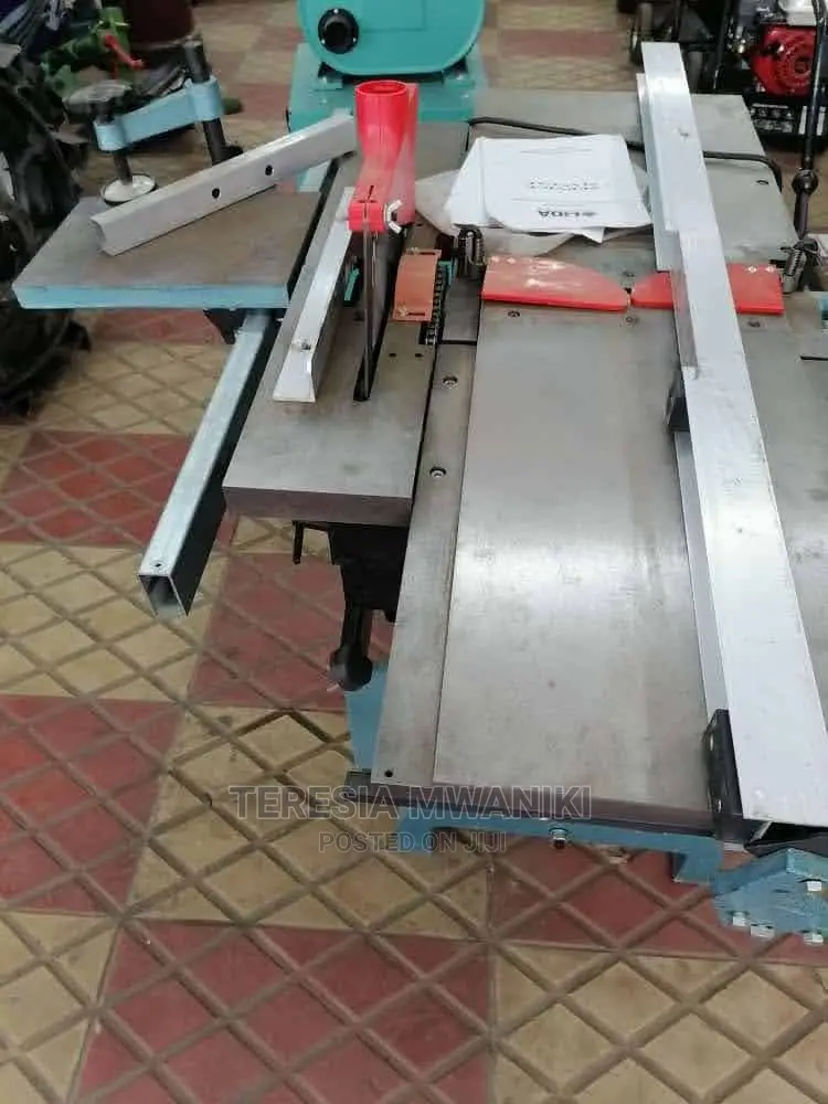 Linda Wood Working Machine
