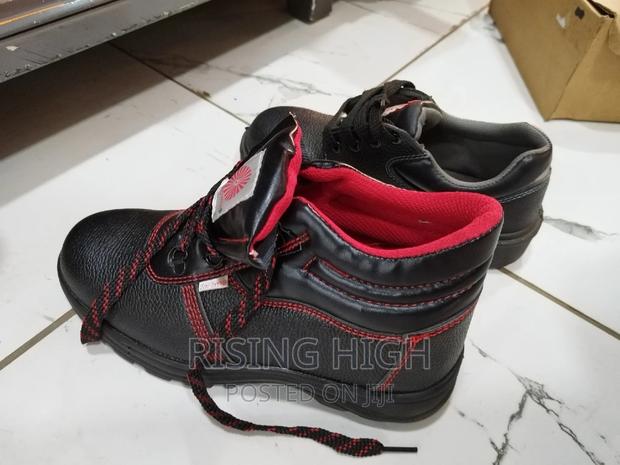 High Quality Safety Boots. - thumbnail 2