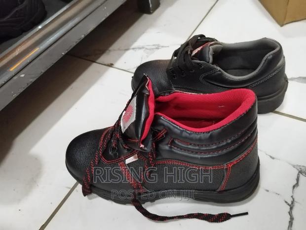 Quality Safety Boots - thumbnail 2