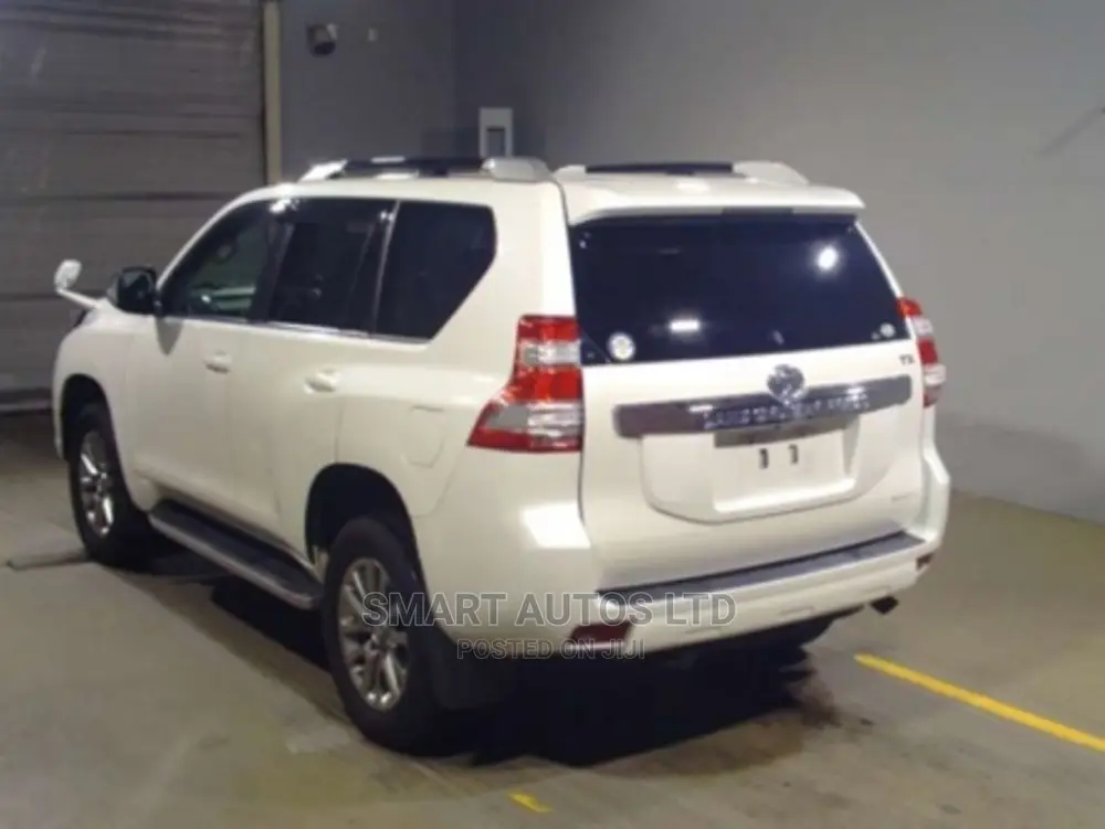 Toyota Land Cruiser Prado 2.8 D-4d 2016 White