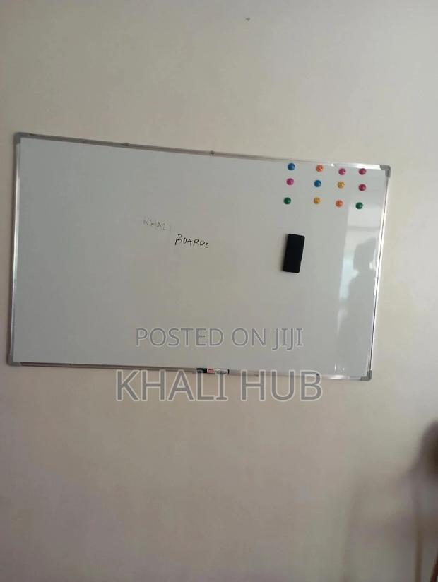 Whiteboard_wall_mount 5ft*3ft Whiteboard> - main view