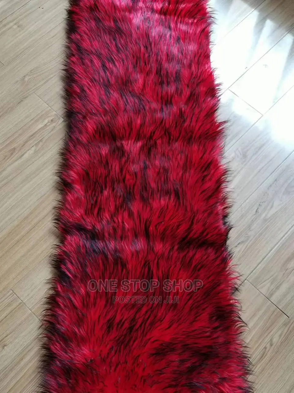 Red Fluffy Dashboard Cover (Small Size)