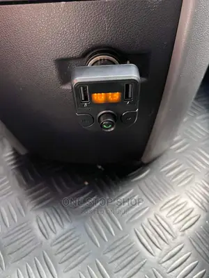 Car Wireless Fm Transmitter With Usb Port