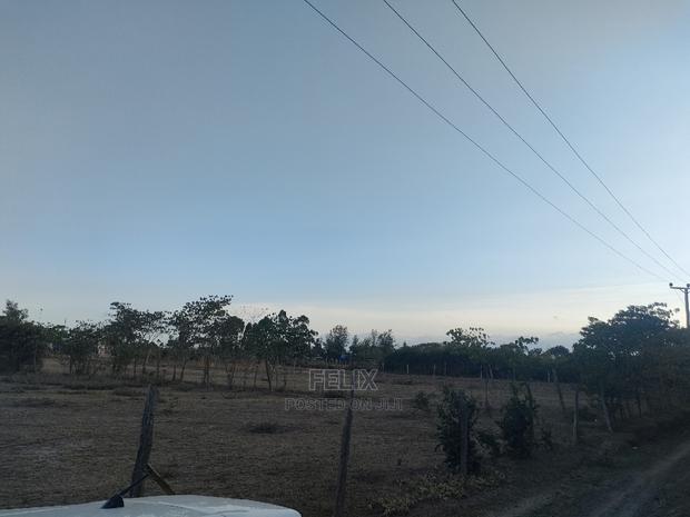 2 Acres Chaka/ Narumoru Kwa Agriculture