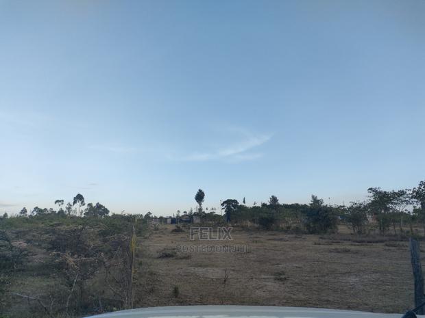 2 Acres Chaka/ Narumoru Kwa Agriculture - thumbnail 9