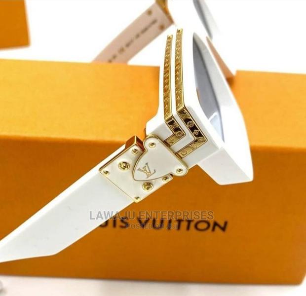 LV Sunglasses - thumbnail 4