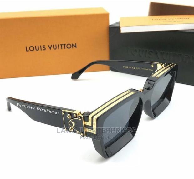 Designer Sunglasses - thumbnail 3