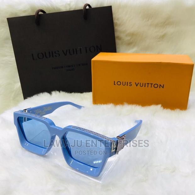 Blue Frame Designer Sunnies - thumbnail 3