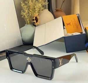 Luxurious Sunglasses - thumbnail 2