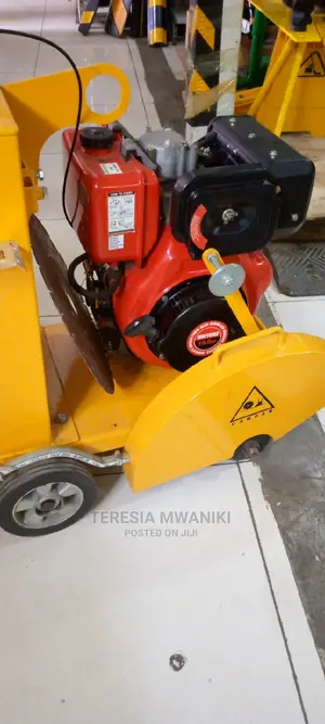 Diseal Concrete Cutter