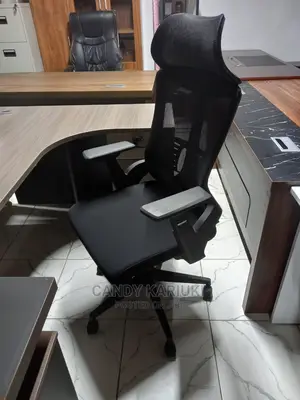 Comfy Headrest Office Chair