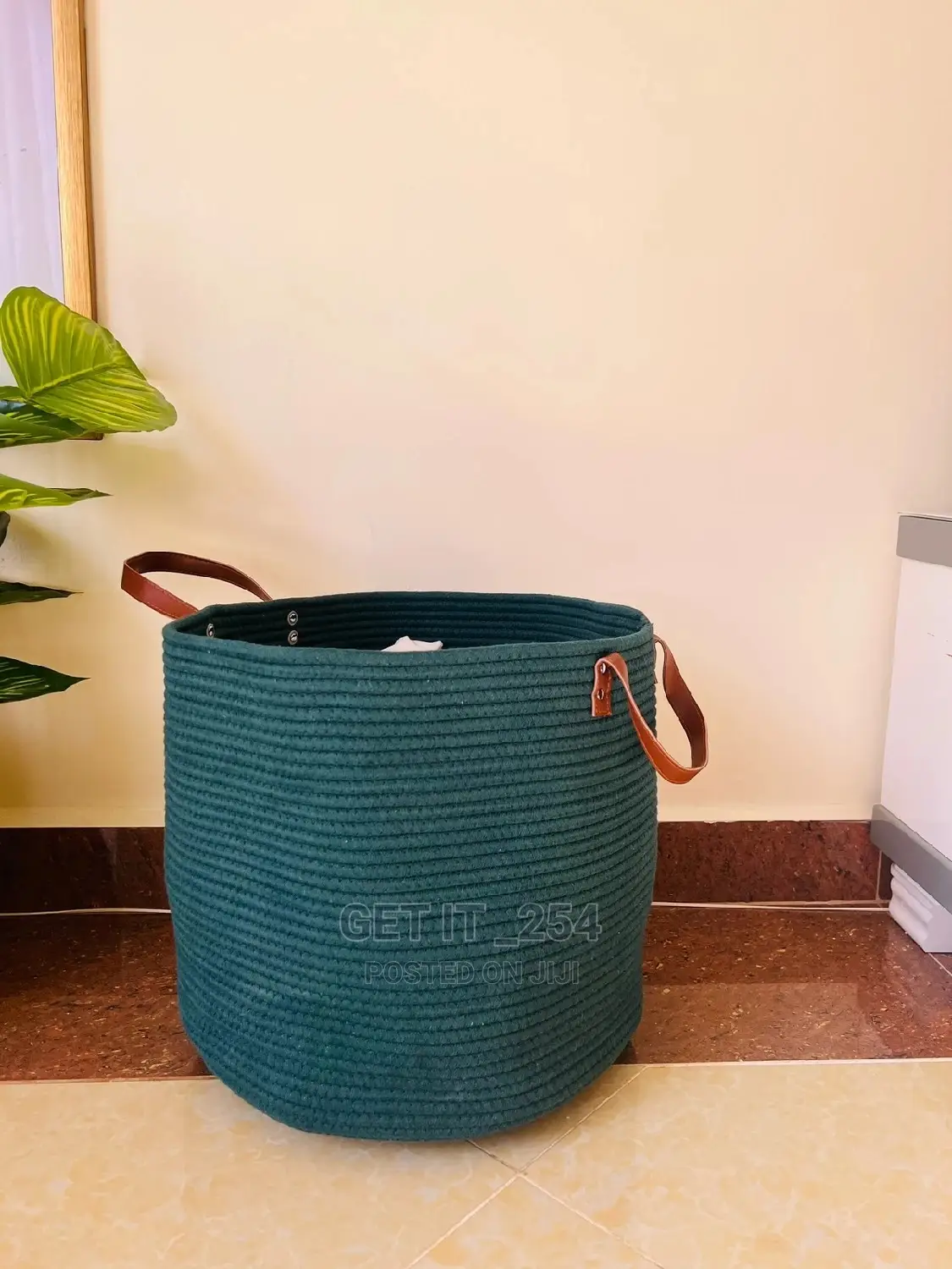 Toys / Laundry/ Decorative Basket
Throws