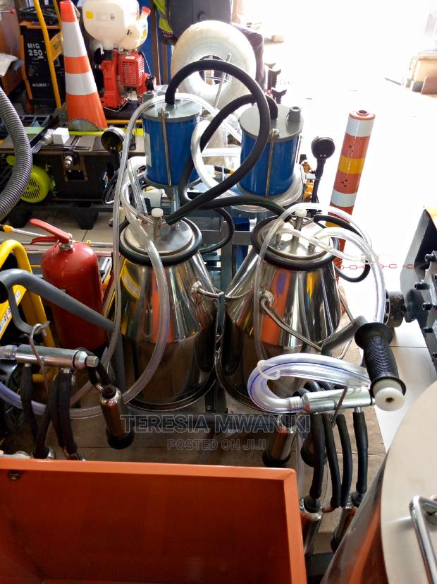 AICO Double Bucket Milking Machine - thumbnail 4