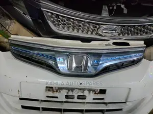 Honda Fit 2012 Glass Grille