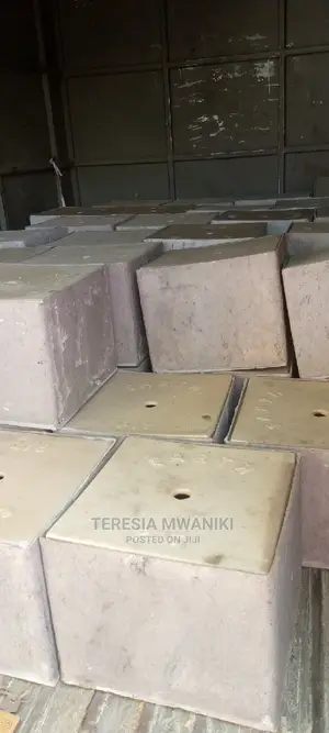Plastic Earth Pit