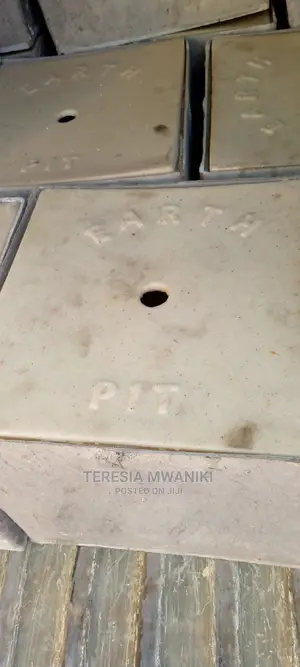 Plastic Earth Pit