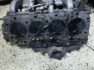 4ja1 Cylinder Head D-Max, Tougher/Tava.