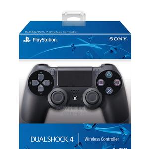 "Sony PS4 Wireless Controller - thumbnail 2