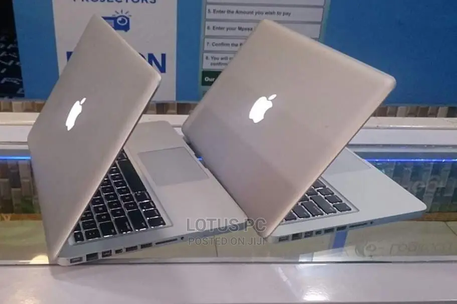 Laptop Apple MacBook 8GB Intel Core I5 SSD 256GB
