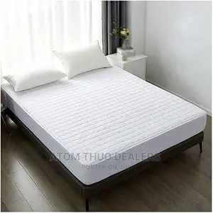 White Waterproof Mattress Protector 4*6