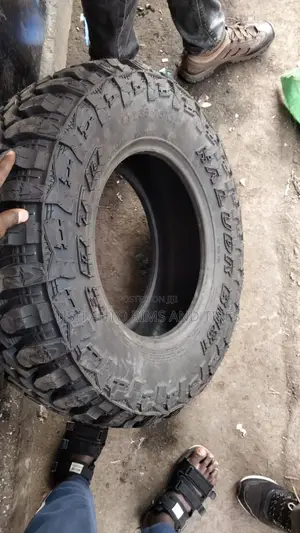 235/75r15 Boto