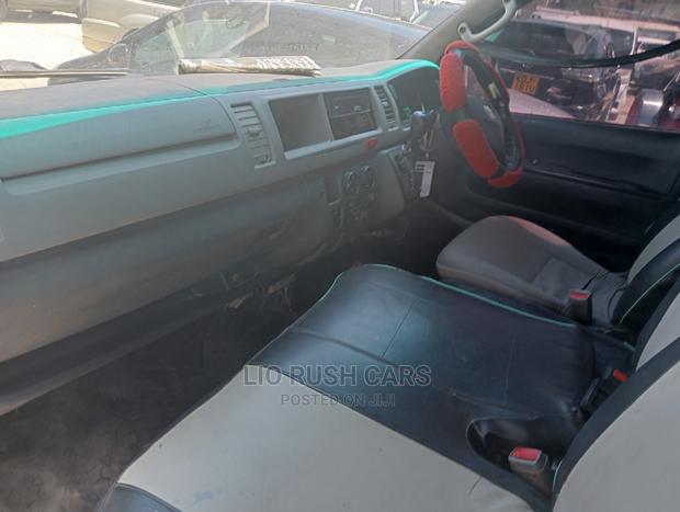 Toyota HiAce 2009 Silver - thumbnail 5