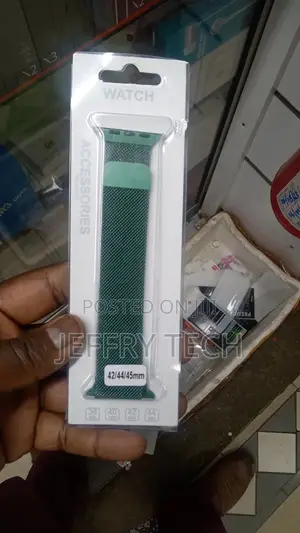 Stainless Steel 42mm/44mm Milanese Loop Band With Magnetic C
